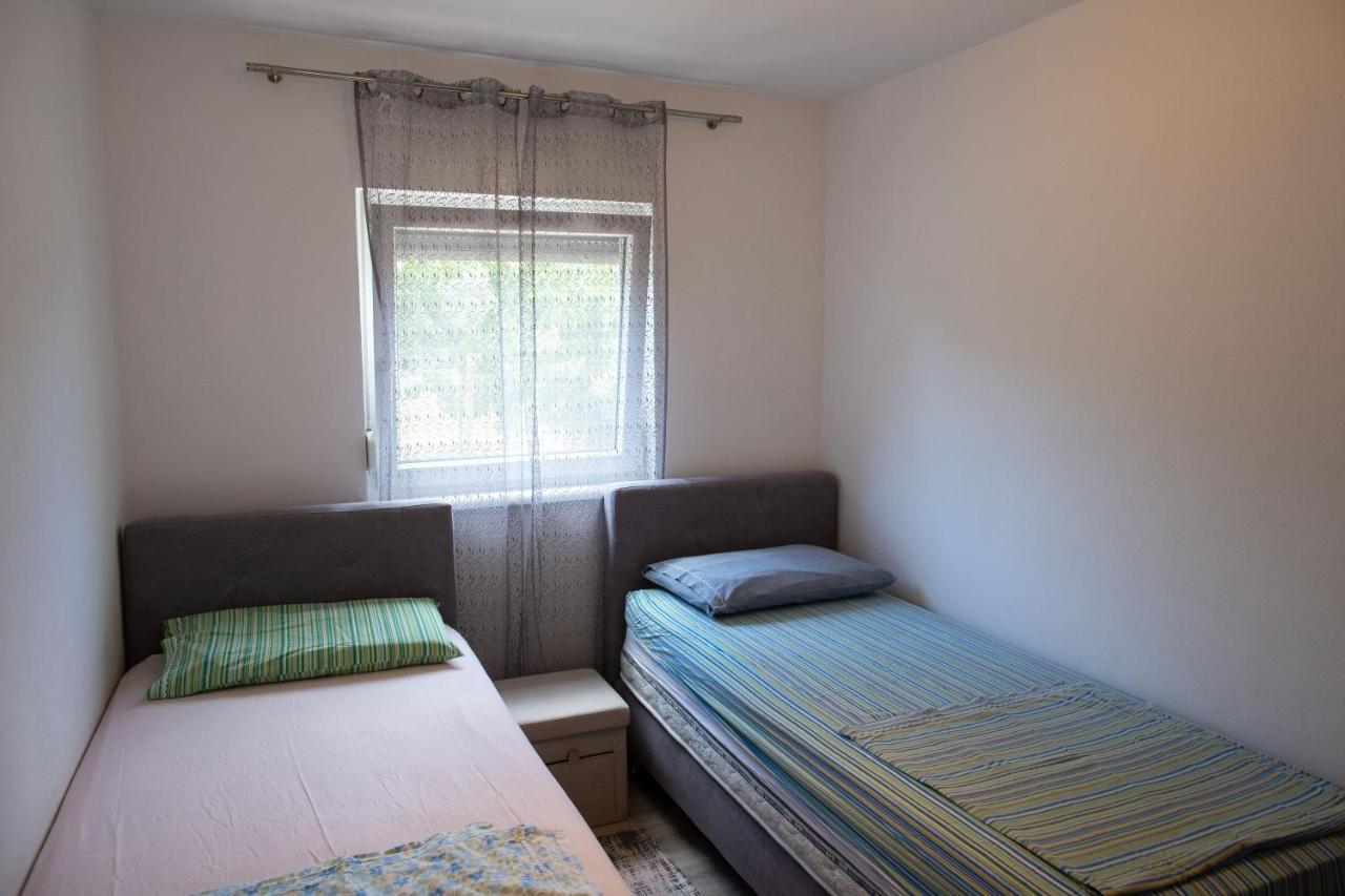 Holiday Home Petrovic Μεντουλίν Εξωτερικό φωτογραφία