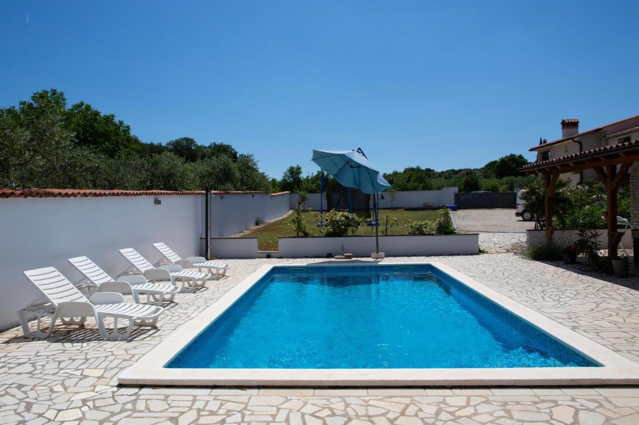 Holiday Home Petrovic Μεντουλίν Εξωτερικό φωτογραφία