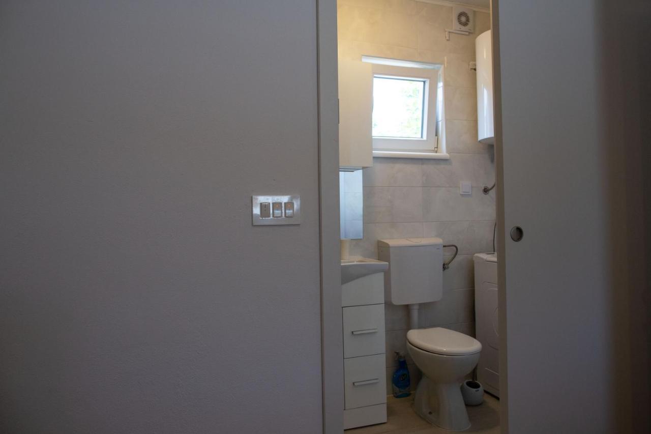 Holiday Home Petrovic Μεντουλίν Εξωτερικό φωτογραφία