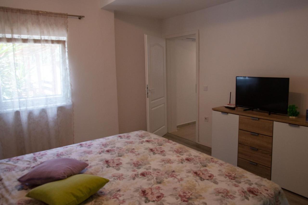 Holiday Home Petrovic Μεντουλίν Εξωτερικό φωτογραφία