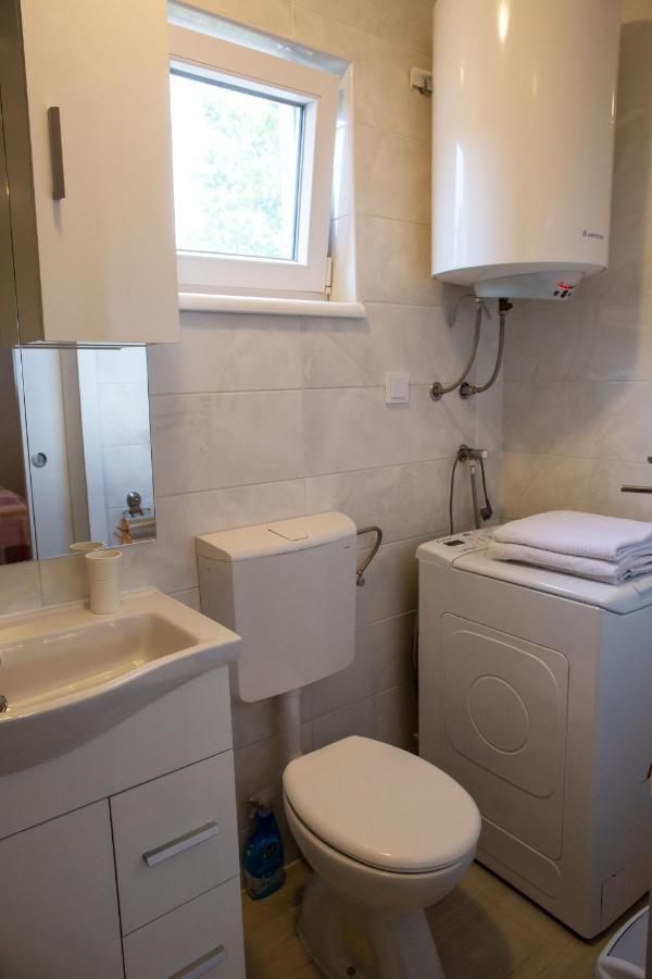 Holiday Home Petrovic Μεντουλίν Εξωτερικό φωτογραφία