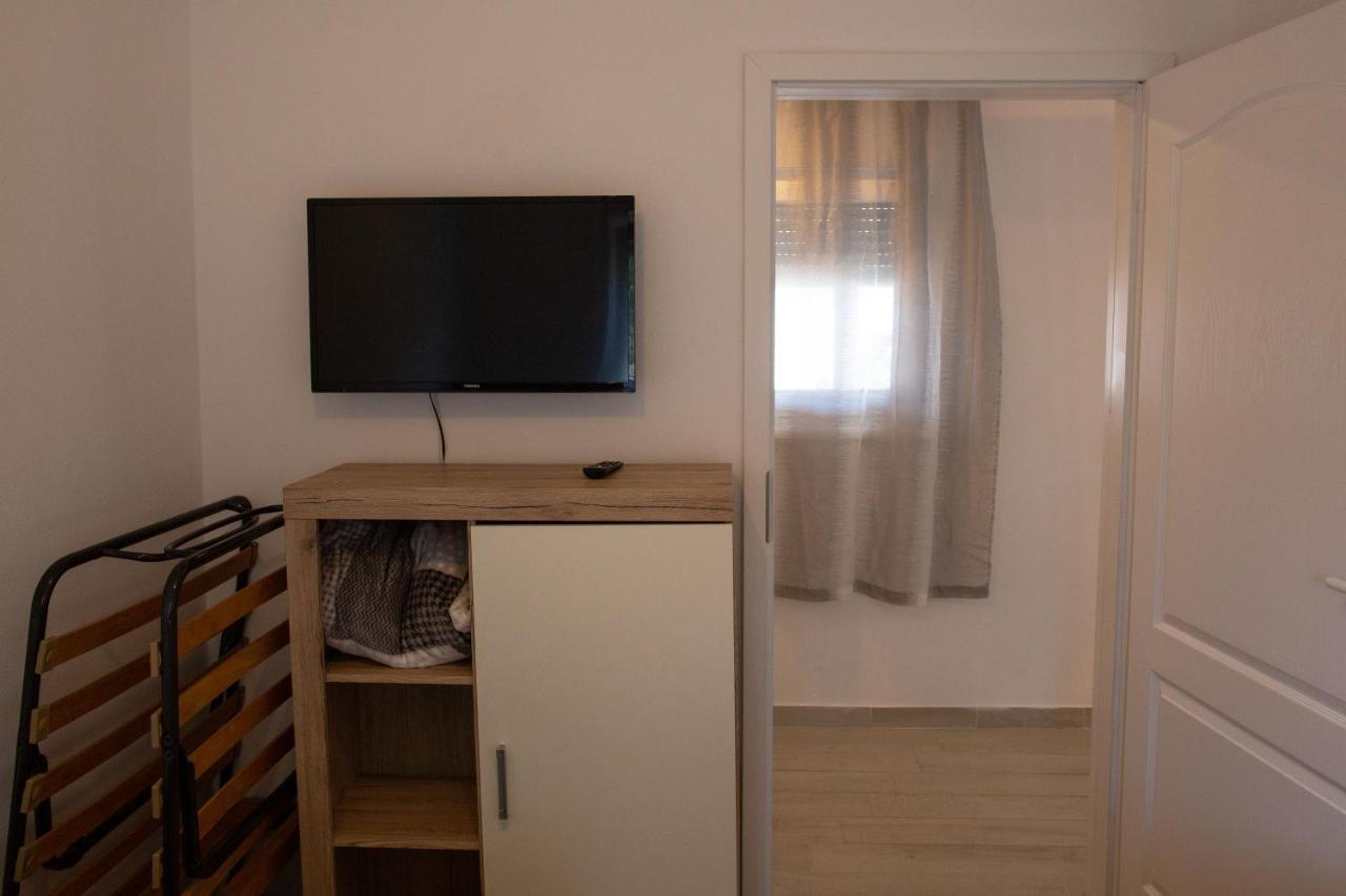 Holiday Home Petrovic Μεντουλίν Εξωτερικό φωτογραφία