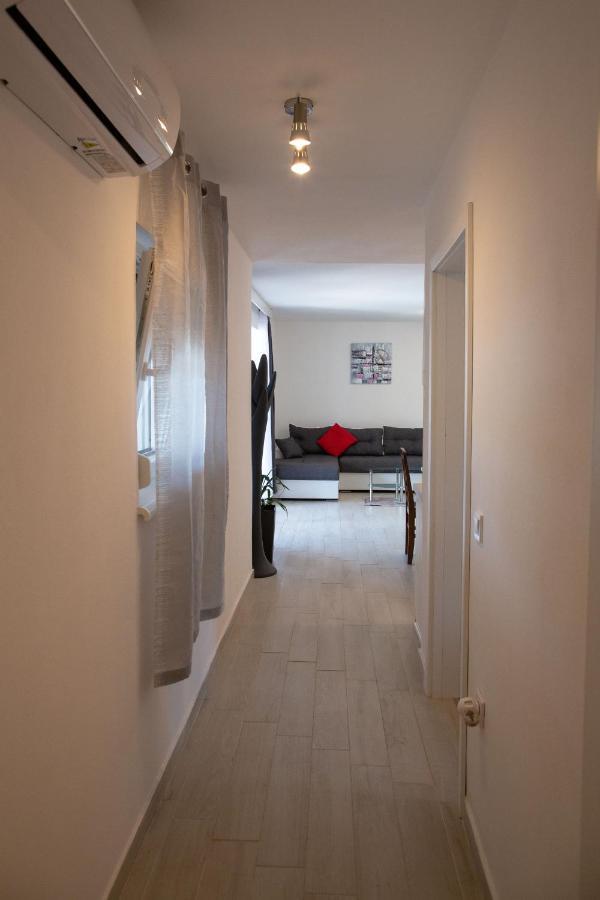 Holiday Home Petrovic Μεντουλίν Εξωτερικό φωτογραφία