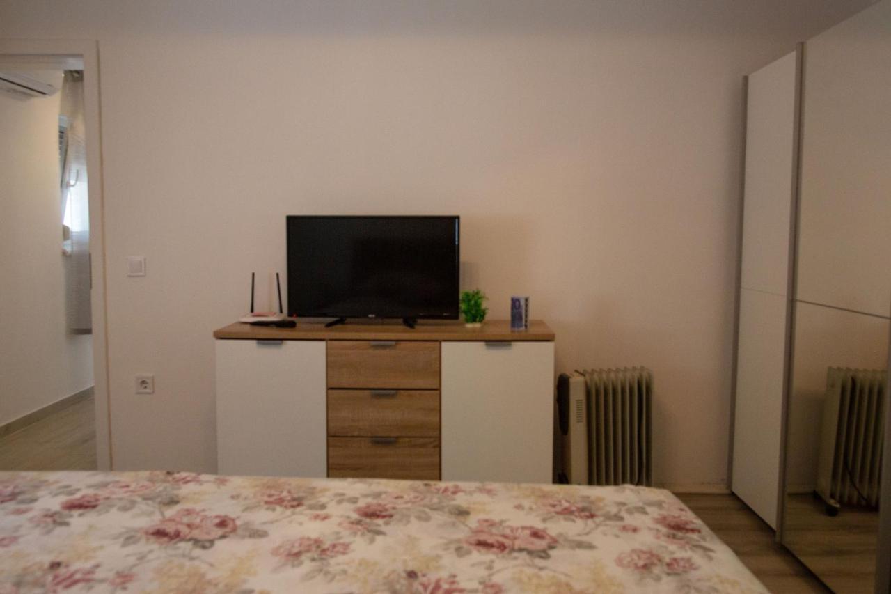 Holiday Home Petrovic Μεντουλίν Εξωτερικό φωτογραφία