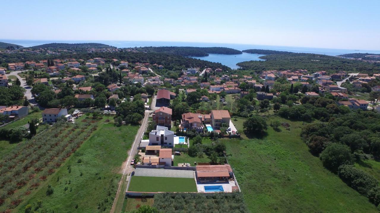 Holiday Home Petrovic Μεντουλίν Εξωτερικό φωτογραφία